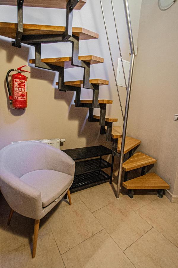 Modern And Spacious Apartments In City Center براغ المظهر الخارجي الصورة
