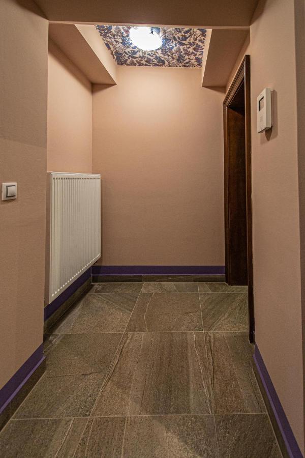 Modern And Spacious Apartments In City Center براغ المظهر الخارجي الصورة